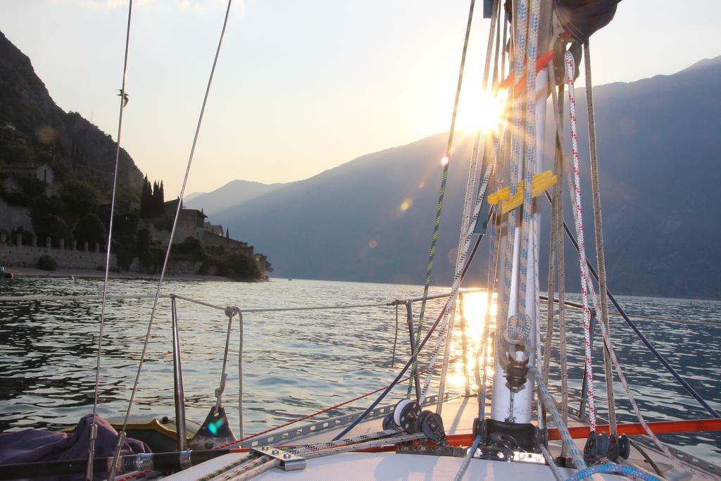 Hotel Augusta Garni Limone sul Garda Dış mekan fotoğraf