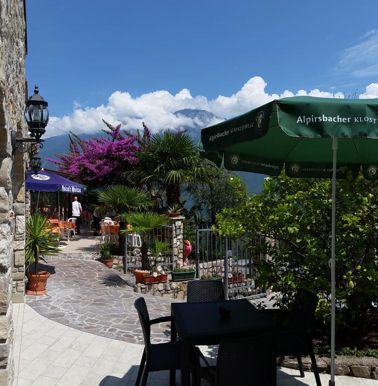 Hotel Augusta Garni Limone sul Garda Dış mekan fotoğraf