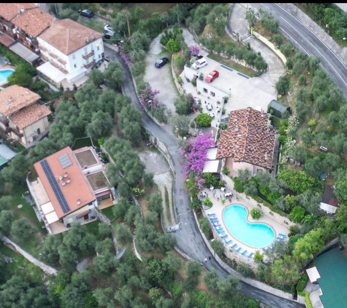 Hotel Augusta Garni Limone sul Garda Dış mekan fotoğraf