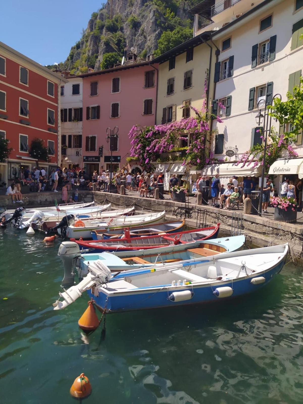 Hotel Augusta Garni Limone sul Garda Dış mekan fotoğraf