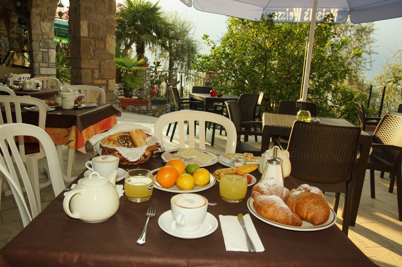 Hotel Augusta Garni Limone sul Garda Dış mekan fotoğraf